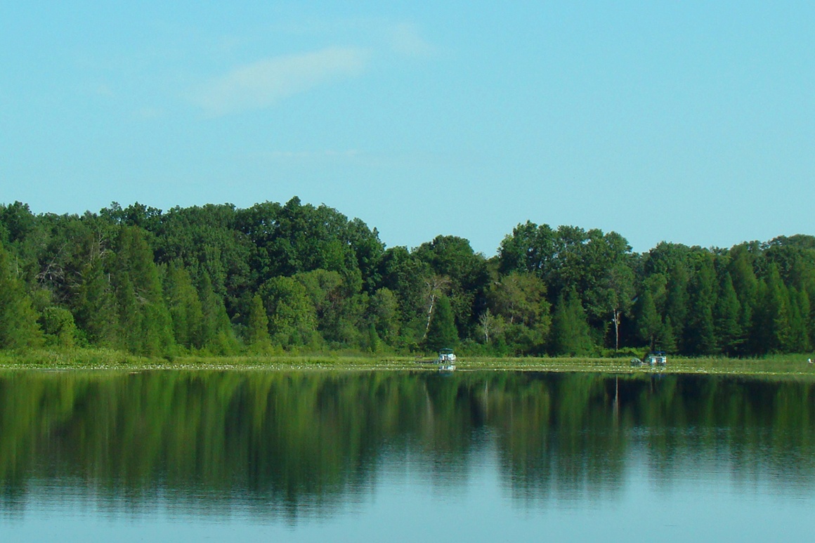 Crooked Lake, Wisconsin Dells Area Lakefront Property For Sale