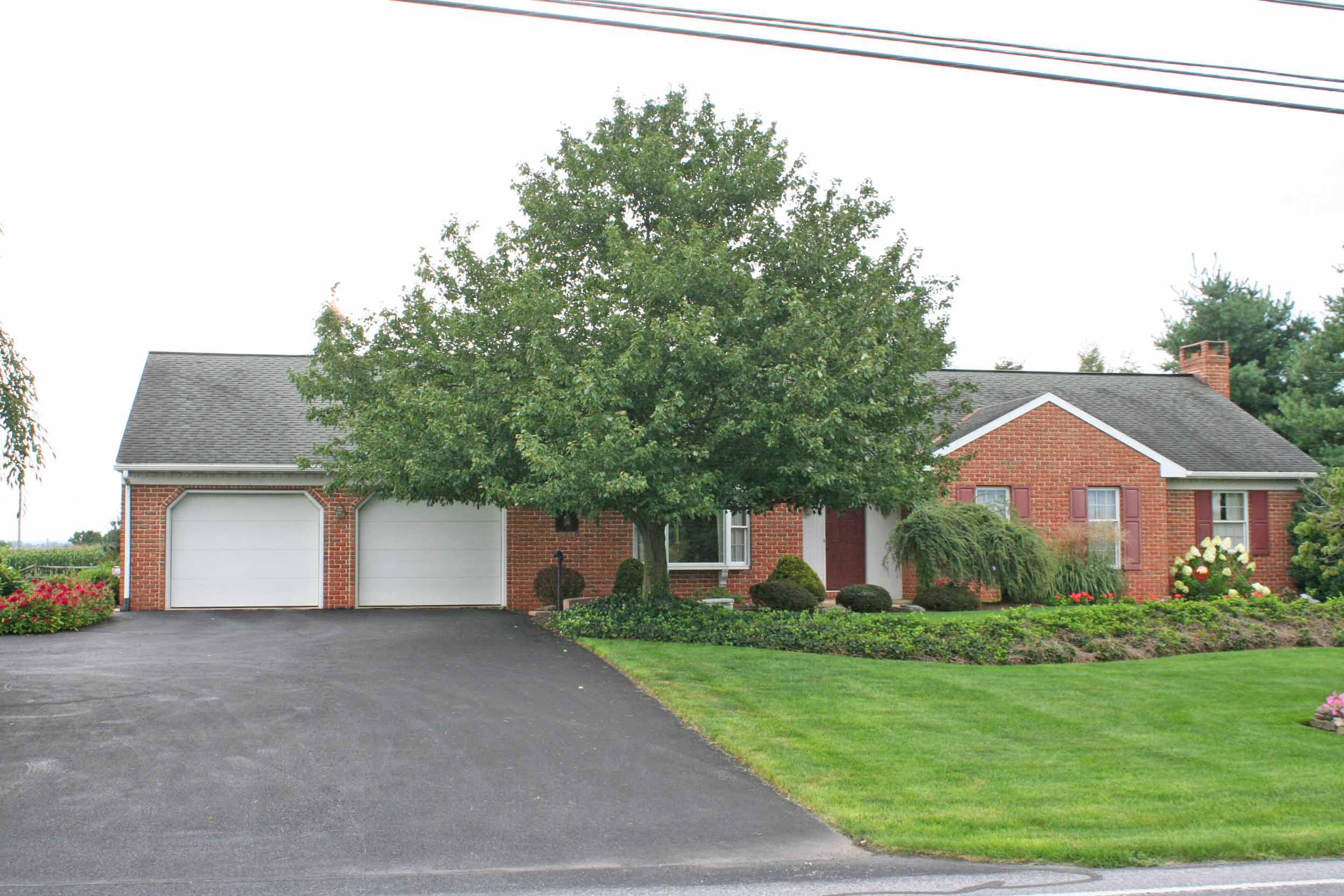 Witman Auctioneers Lancaster PA Auction company serving Lancaster