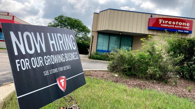 US jobless claims fall to 364,000, a new pandemic low WJHL Tri