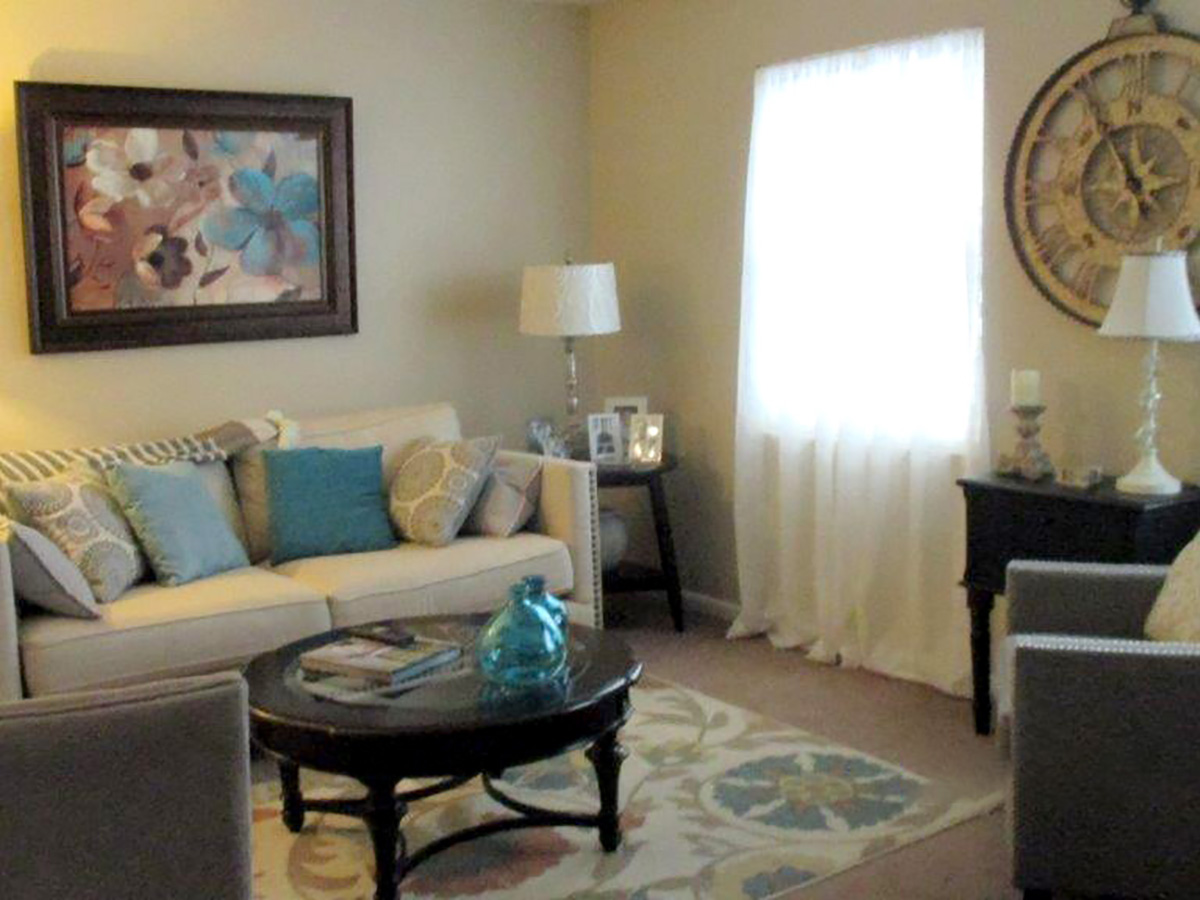 For Rent Vinton Manor • Garden Apartments 8 Units Woltz