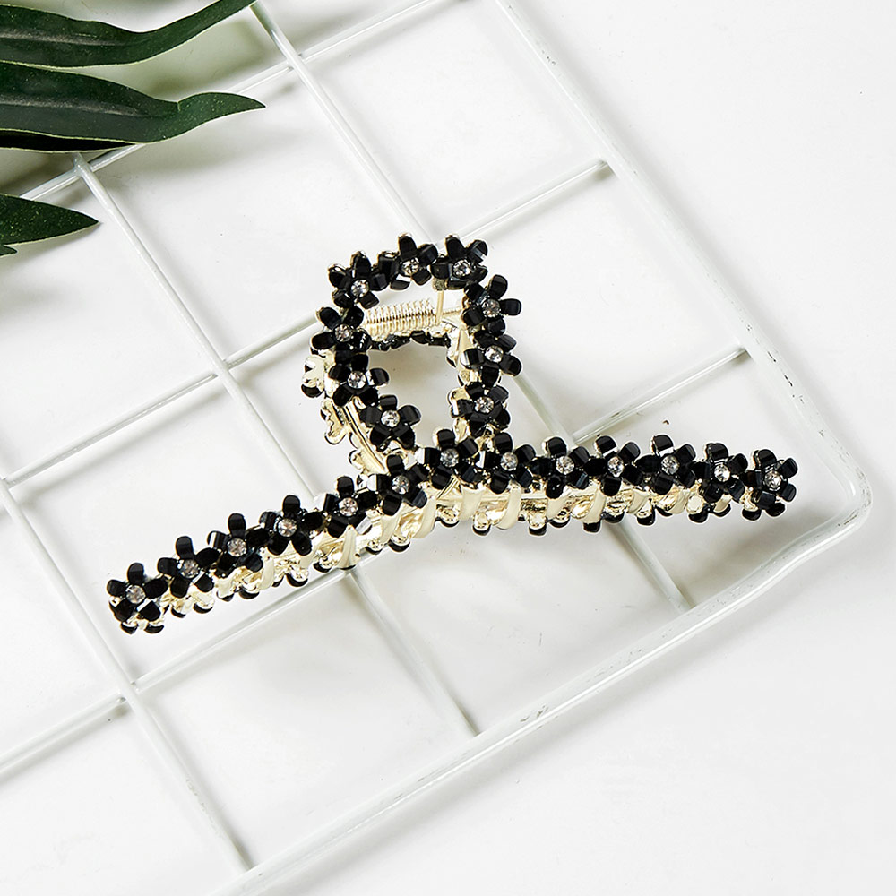 Flower Cluster Hair Claw Clip