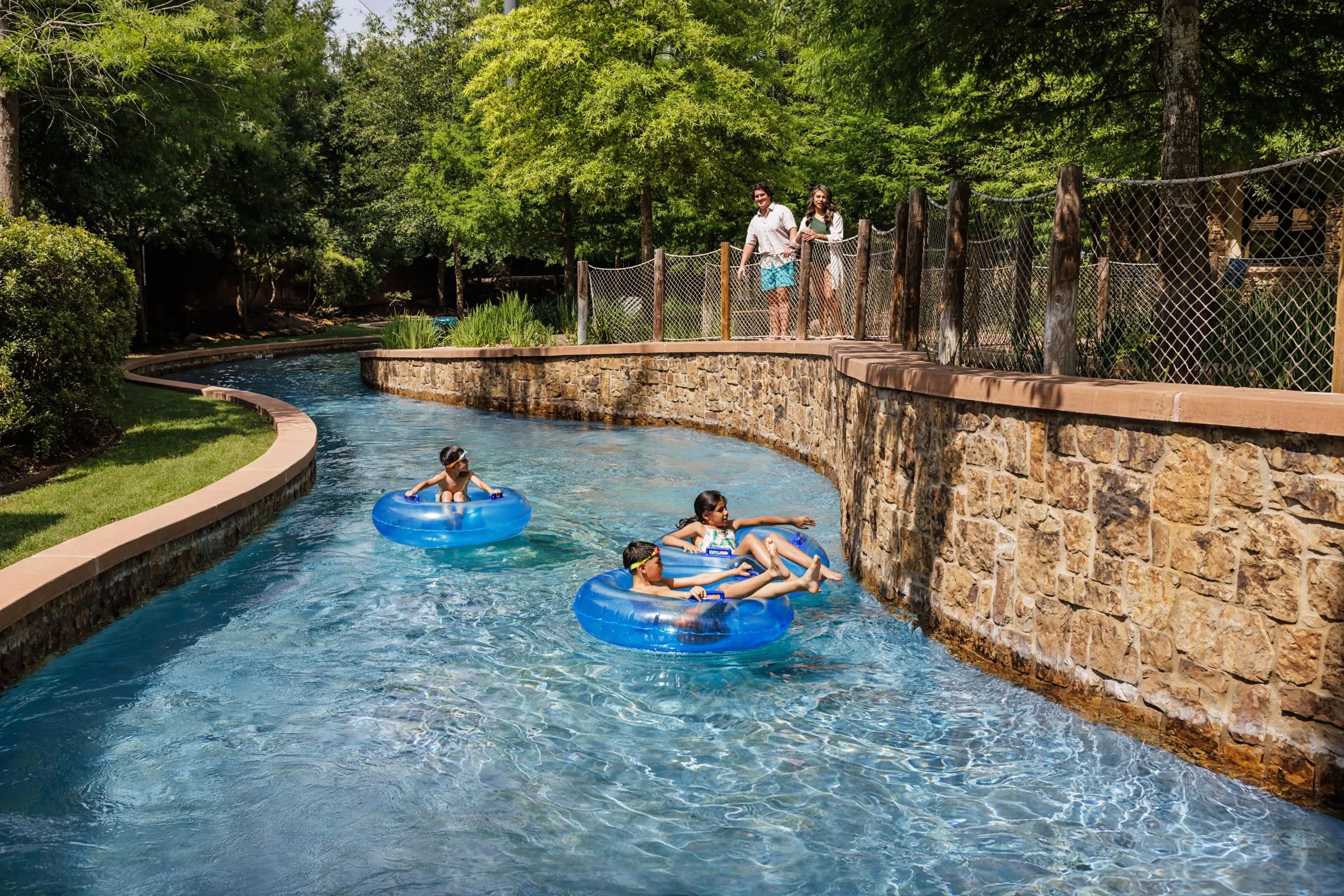 Lazy river and water park The Woodlands Resort