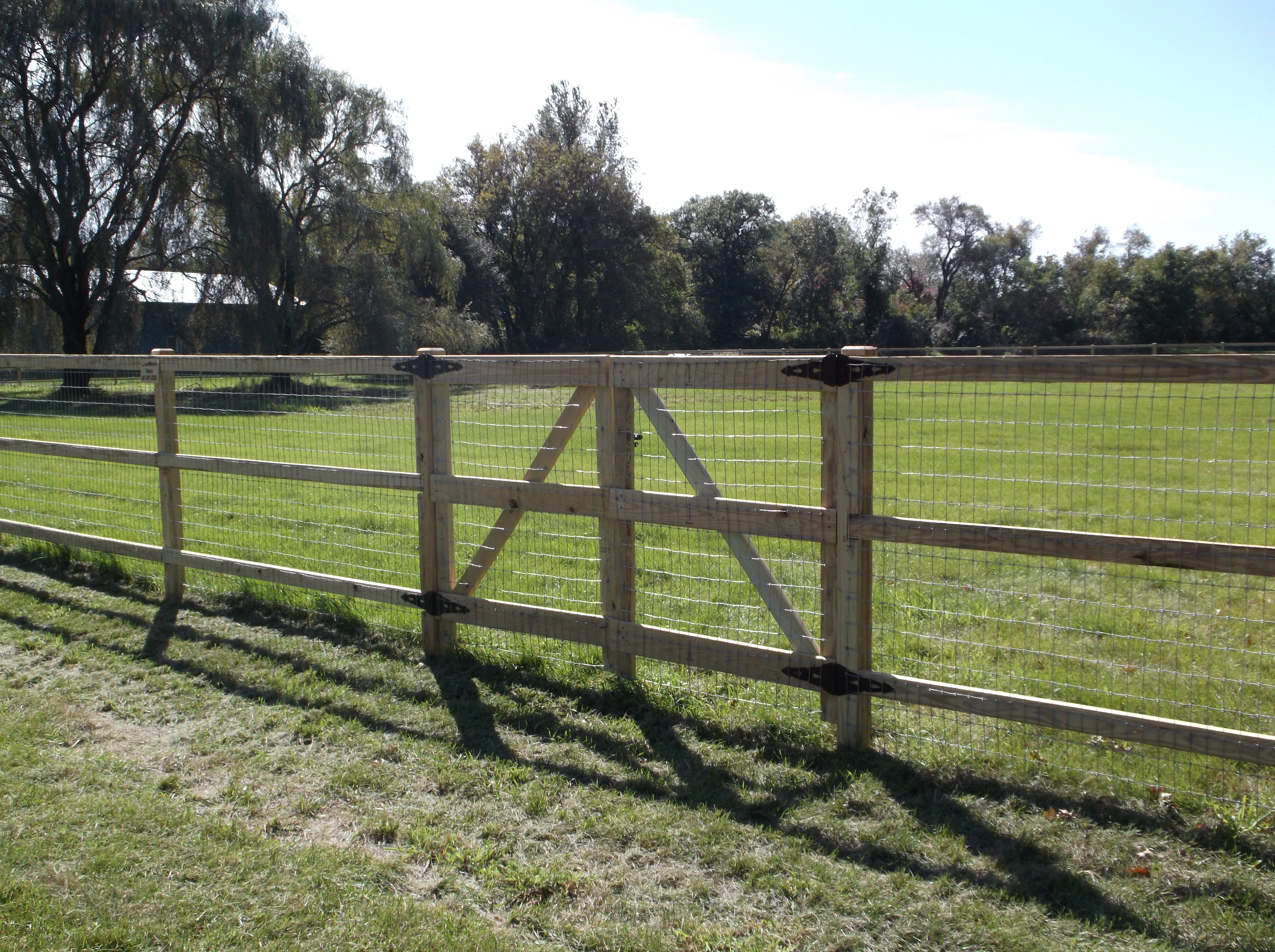 Wood Corral Fencing