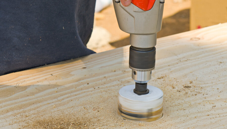 How To Use A Hole Saw Without Pilot Bit