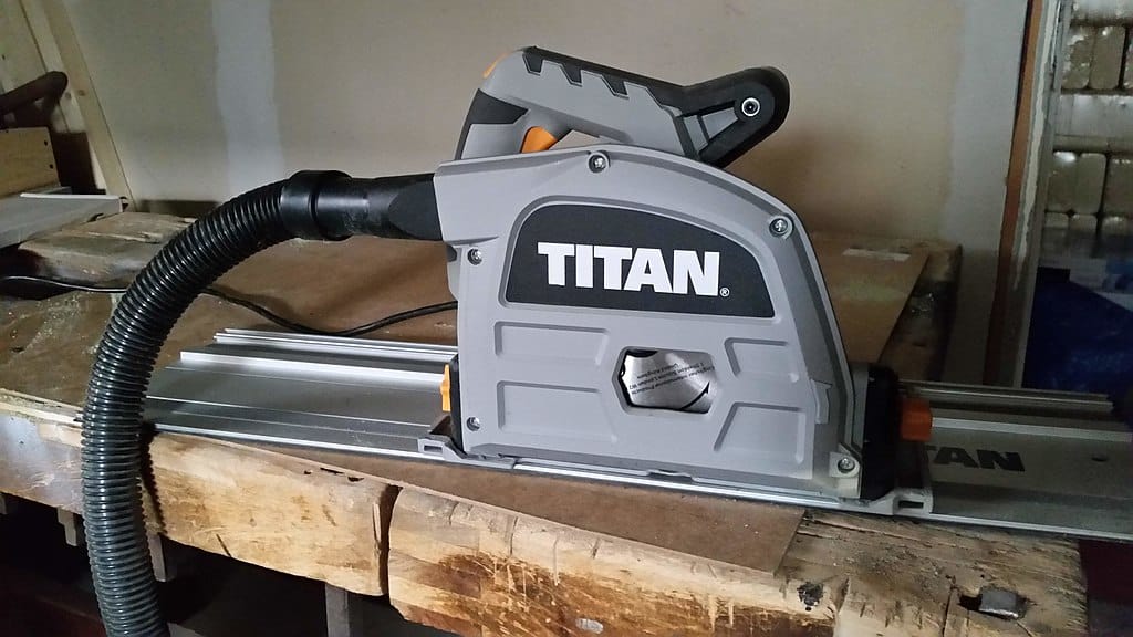 The Best Circular Saw Guide (2021) The Track System You Should Choose