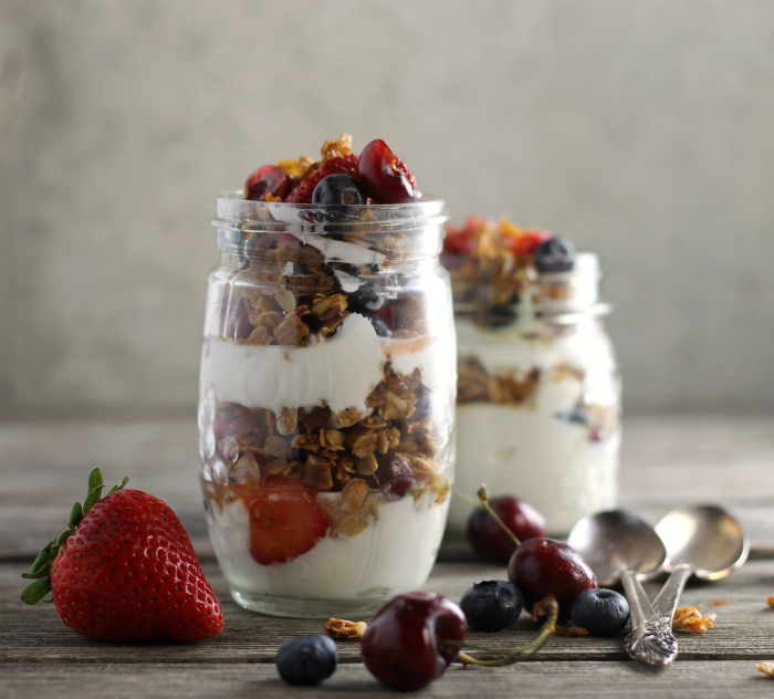 Homemade Granola Greek Yogurt Breakfast Parfait