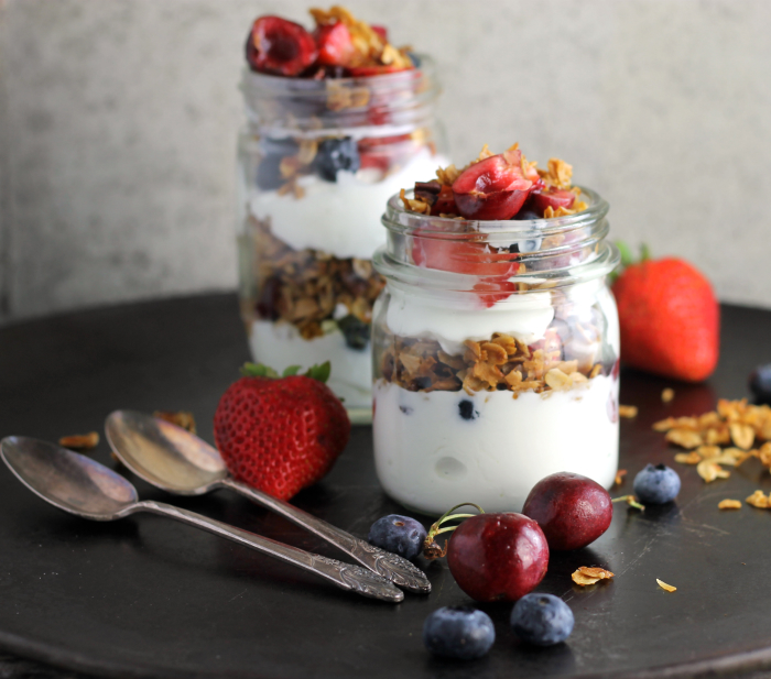 Homemade Granola Greek Yogurt Breakfast Parfait