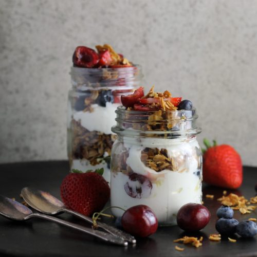 Homemade Granola Greek Yogurt Breakfast Parfait