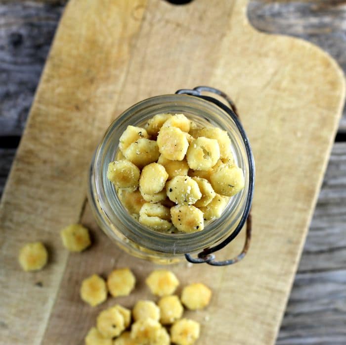 Italian Parmesan Oyster Crackers Words of Deliciousness