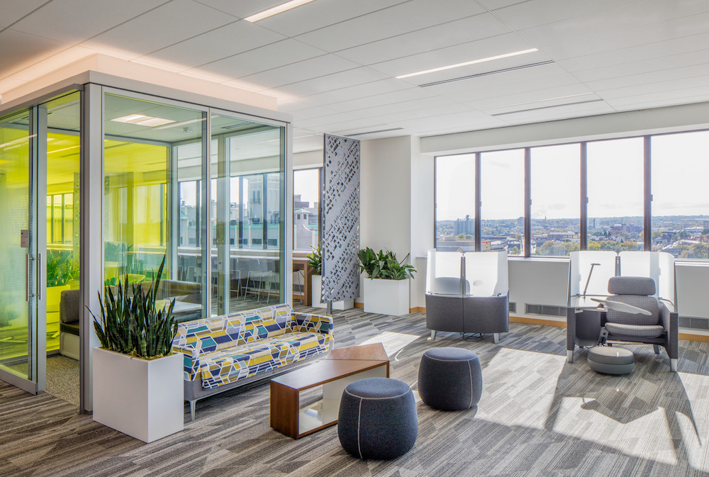 How Free Address Can Support a Hybrid Work Environment