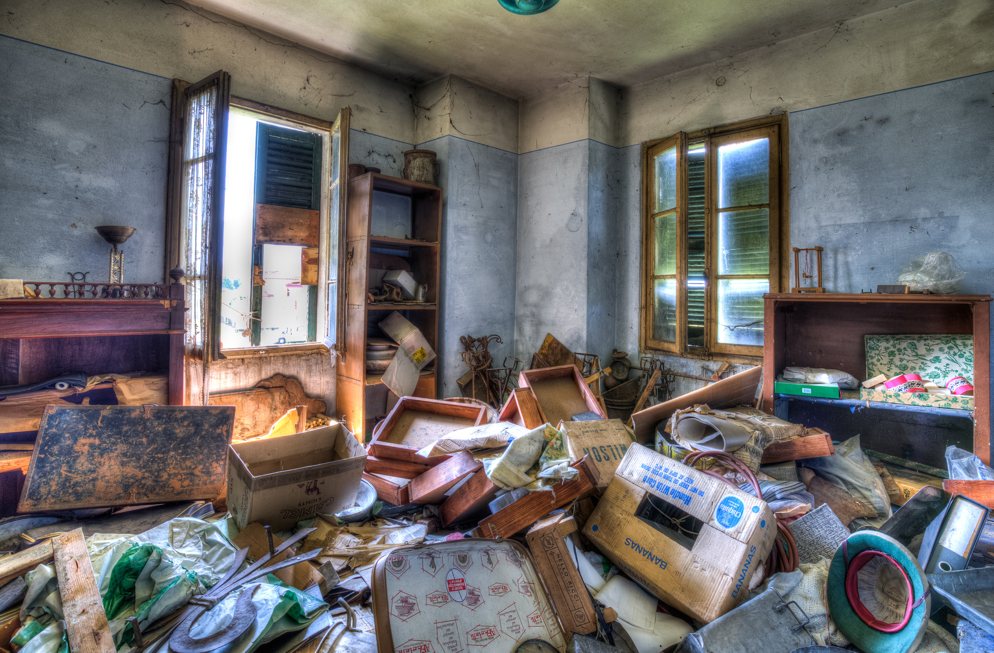 Living With A Hoarder What You Can Do To Help
