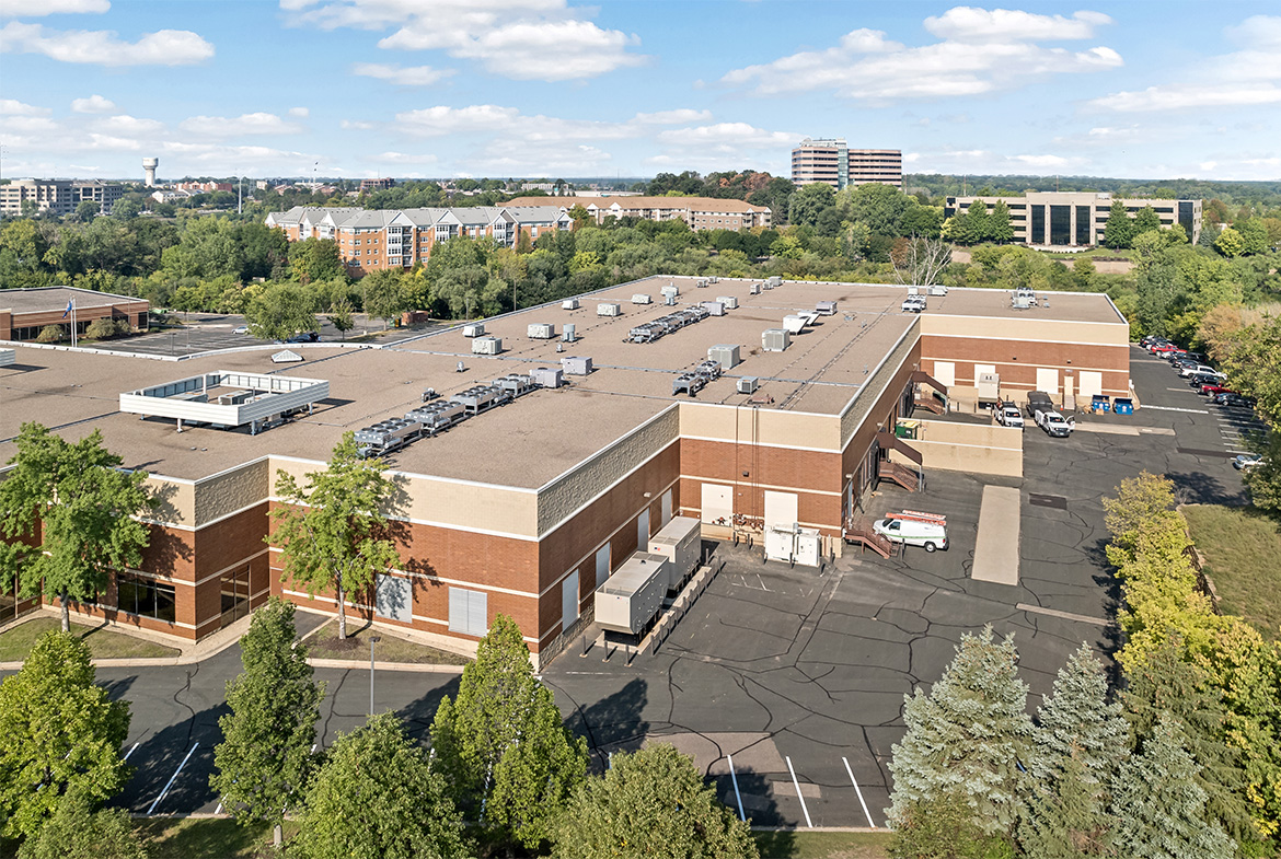 7615 SMETANA LANE, EDEN PRAIRIE, MN 55347 WSPT