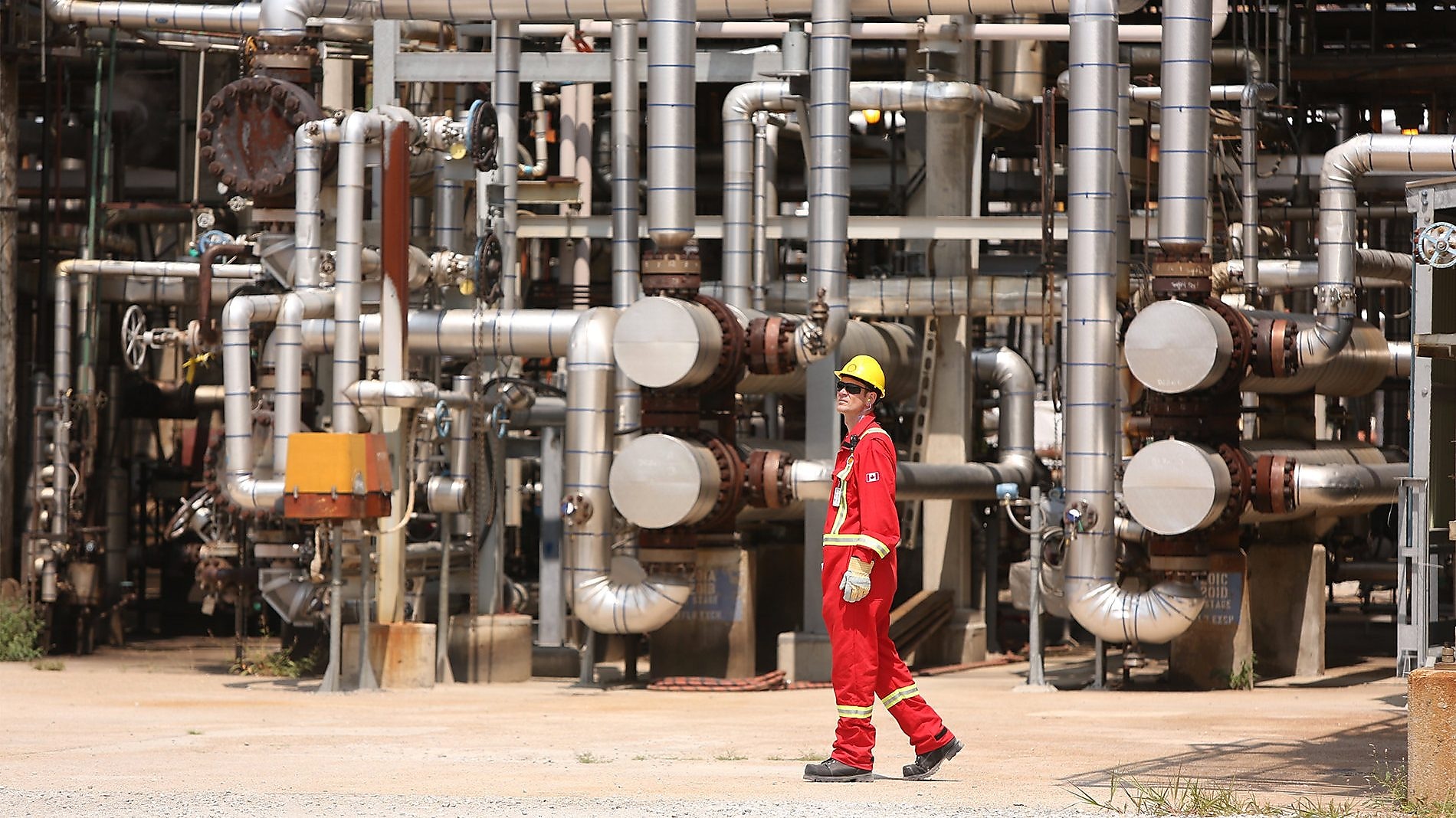 Shell adds 1 billion in refining profits from record fuel prices