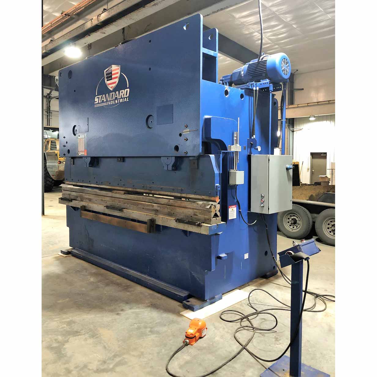 12' x 325 Ton Used Standard Press Brake Model AB32512 for sale