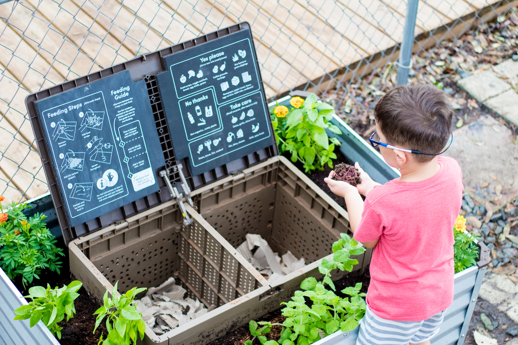 The Subpod Worm Farm Worm Composting System Review Worm Farming Secrets