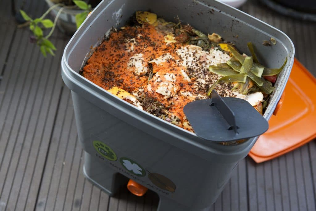 Composter à l'intérieur WORMS asbl