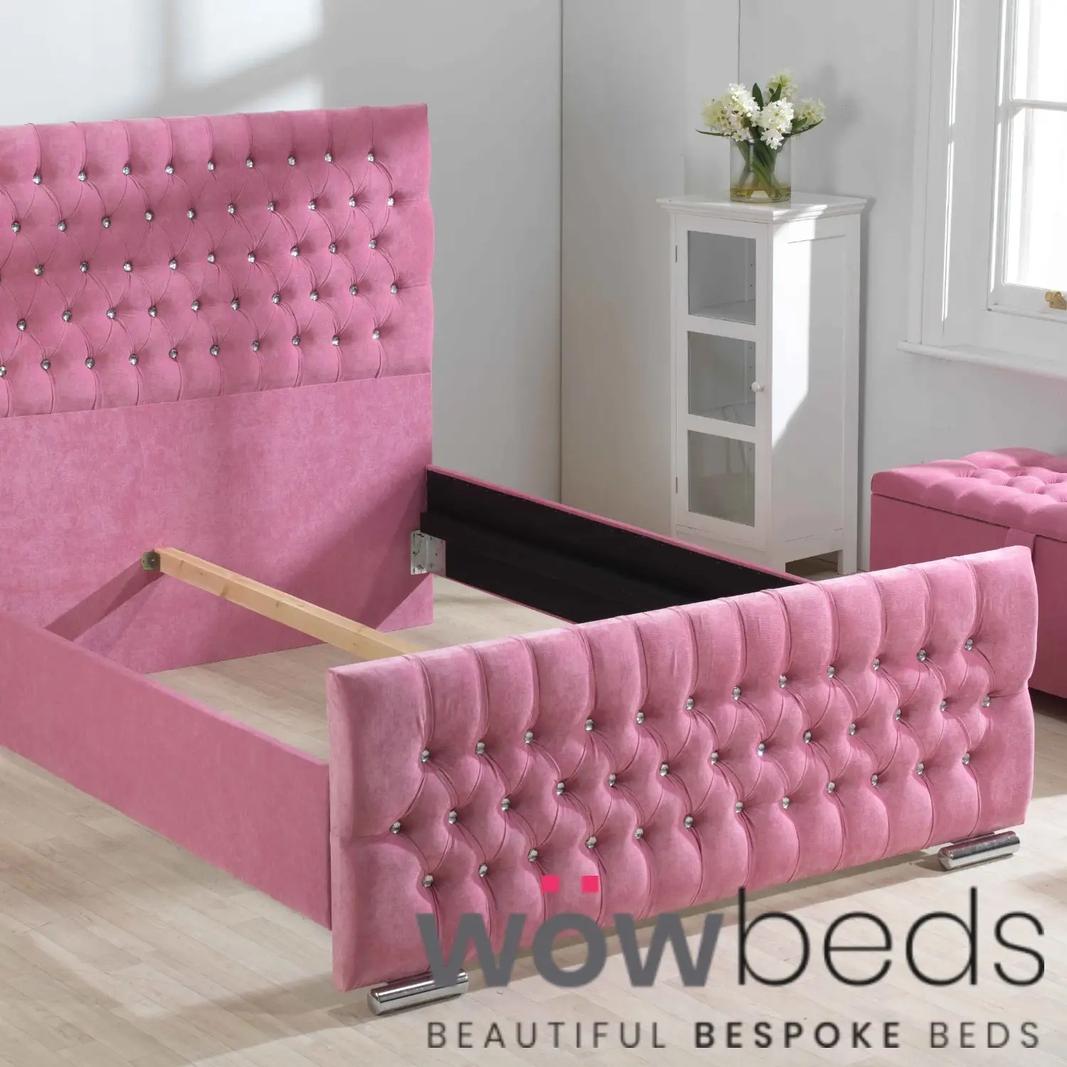 Oliver Chesterfield 32 Velvet Bed Frame WOW Beds