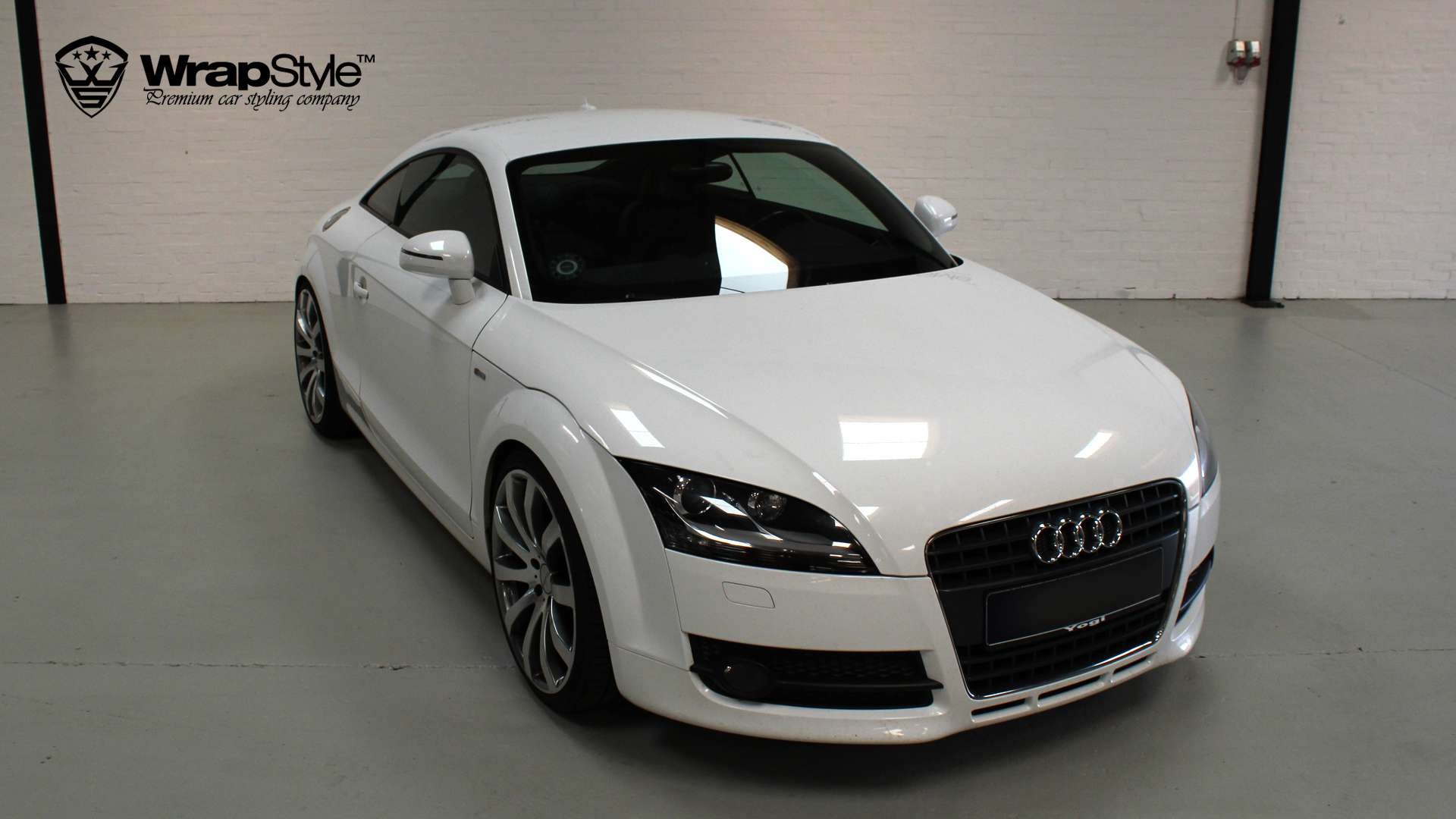 Audi TT White Gloss wrap WrapStyle
