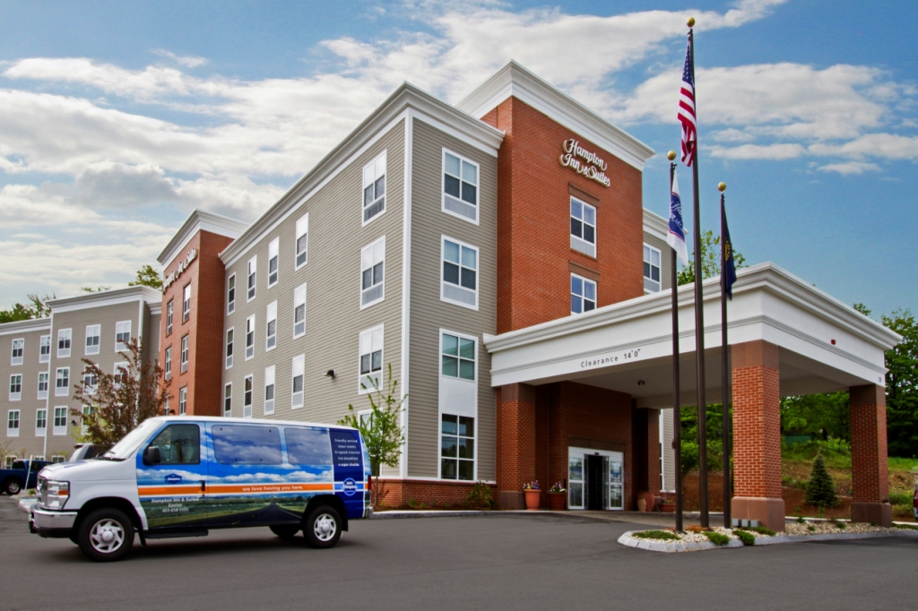 Hampton Inn, Exeter, LEED Silver WrightRyan Construction
