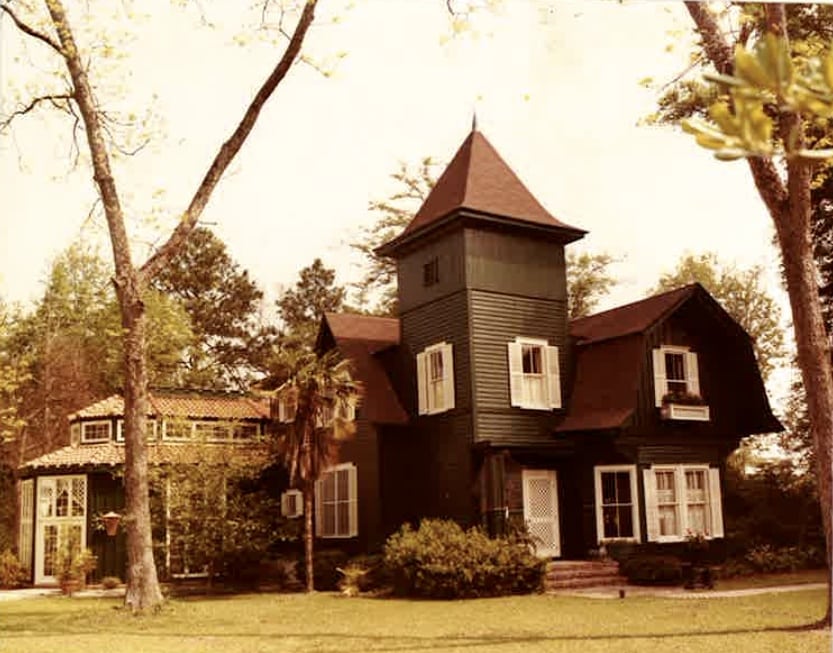 1885 Burbank Cottage