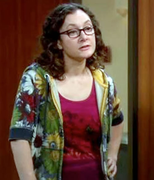 Leslie Winkle Big Bang Theory Sara Gilbert Character profile