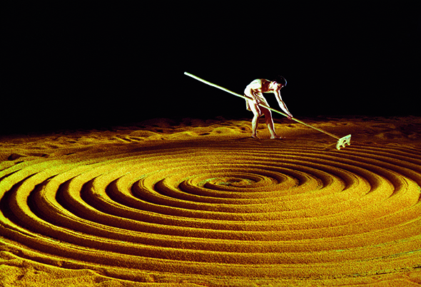31 Cloud Gate Dance Theatre Of Taiwan Ensemble Rustavi Of Georgiaperform Photos And Premium High Res Pictures - Getty Images A Review Of Cloud Gate Dance Theatre's Songs Of The Wanderers