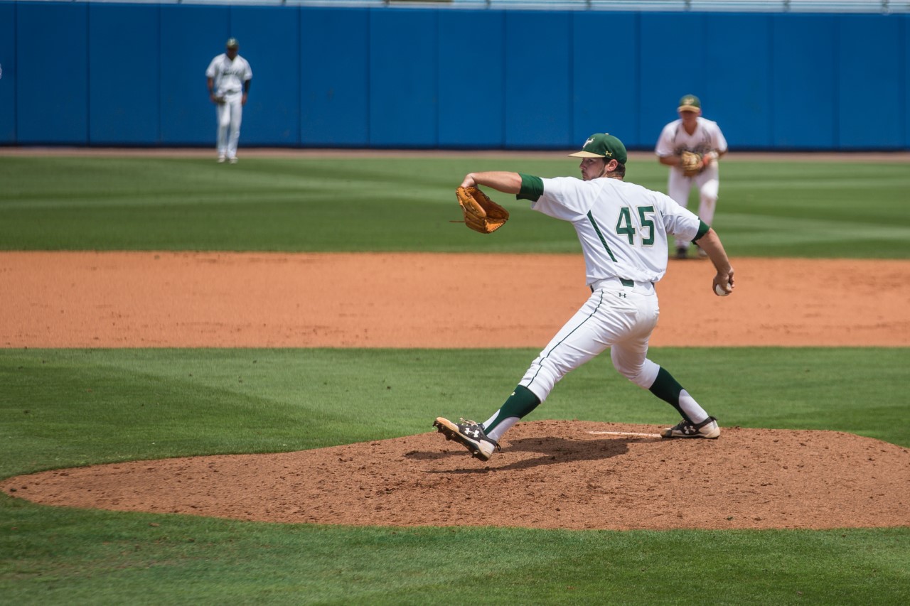 NCAA Regional Baseball USF Dominates BethuneCookman ESPN 98.1 FM