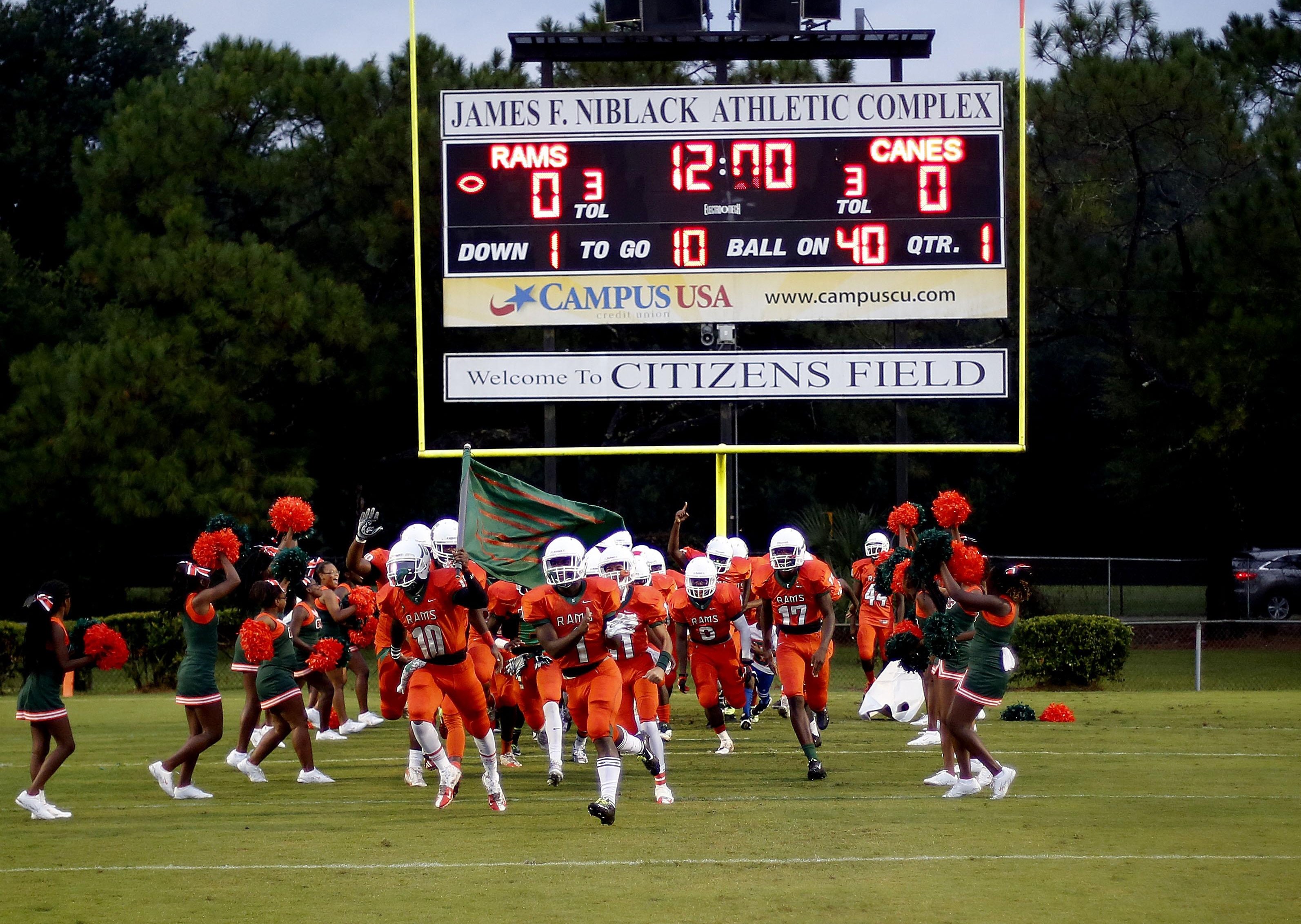 High School Football Eastside Rams vs Williston Red Devils ESPN 98.1
