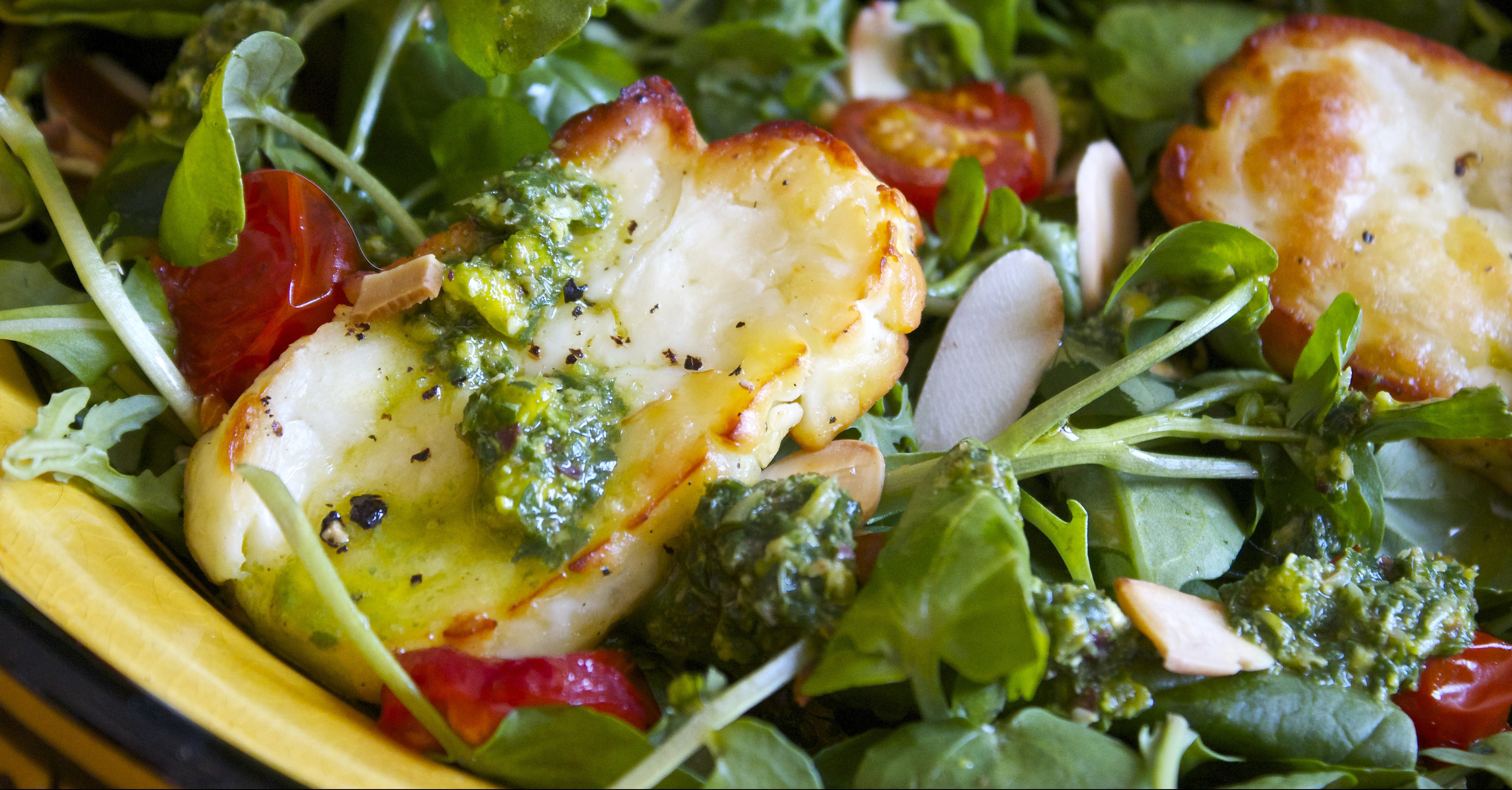 Gluten Free, Roasted Halloumi, Tomato, Salad, Pesto, Vinaigrettelifestyle blog uk, lifestyle, lifestyle blog, gluten free blog, gluten free blogger uk, gluten free recipes,
