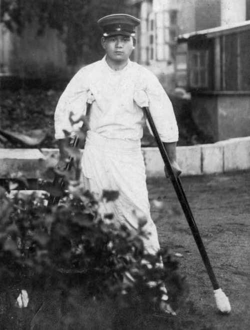 crutches Japanese Forces Gallery
