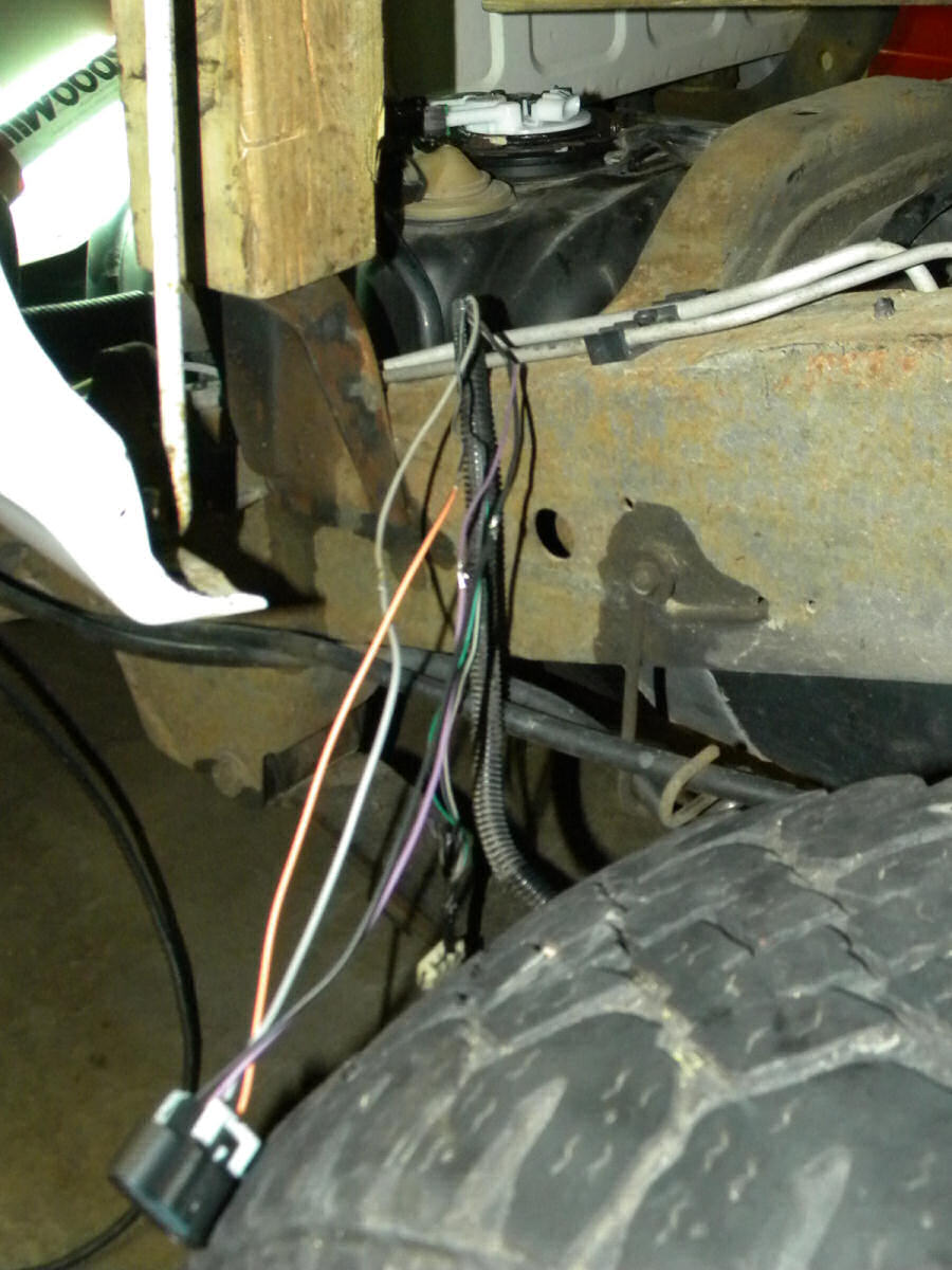installing new fuel pump wiring connector | S-10 Forum