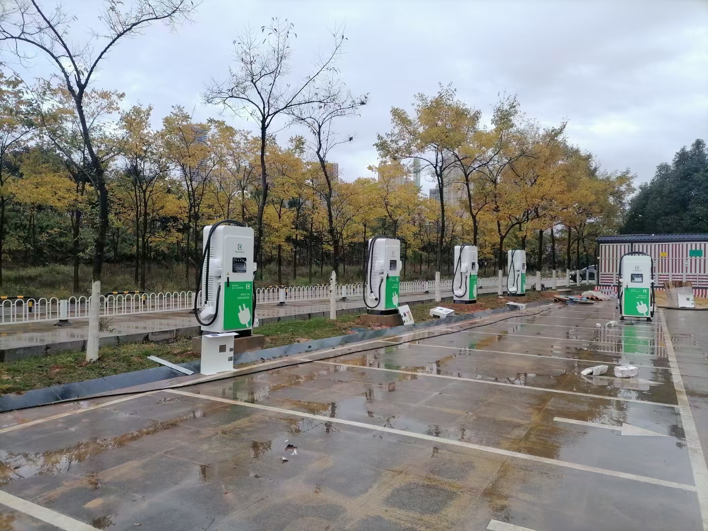 The Ultimate Guide To Charging Your EV In Public