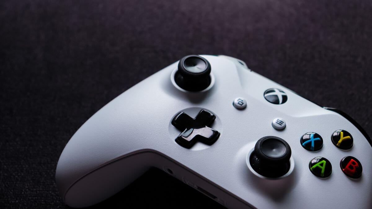 Xbox Controllers Keep Disconnecting? 13 Ways to Fix