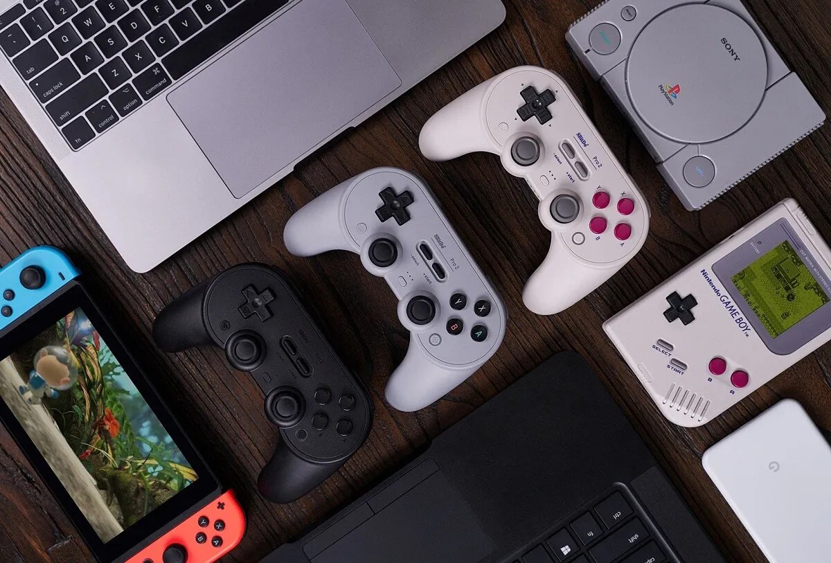 8BitDo Pro 2 controller can be reprogrammed from your phone