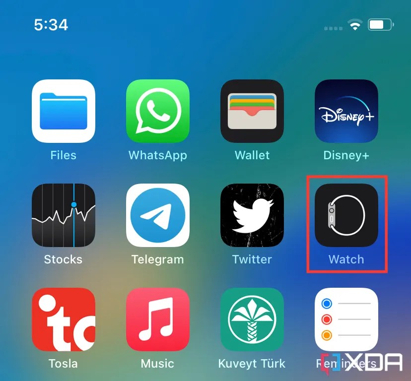 How to switch between Grid and List App Views on an Apple Watch