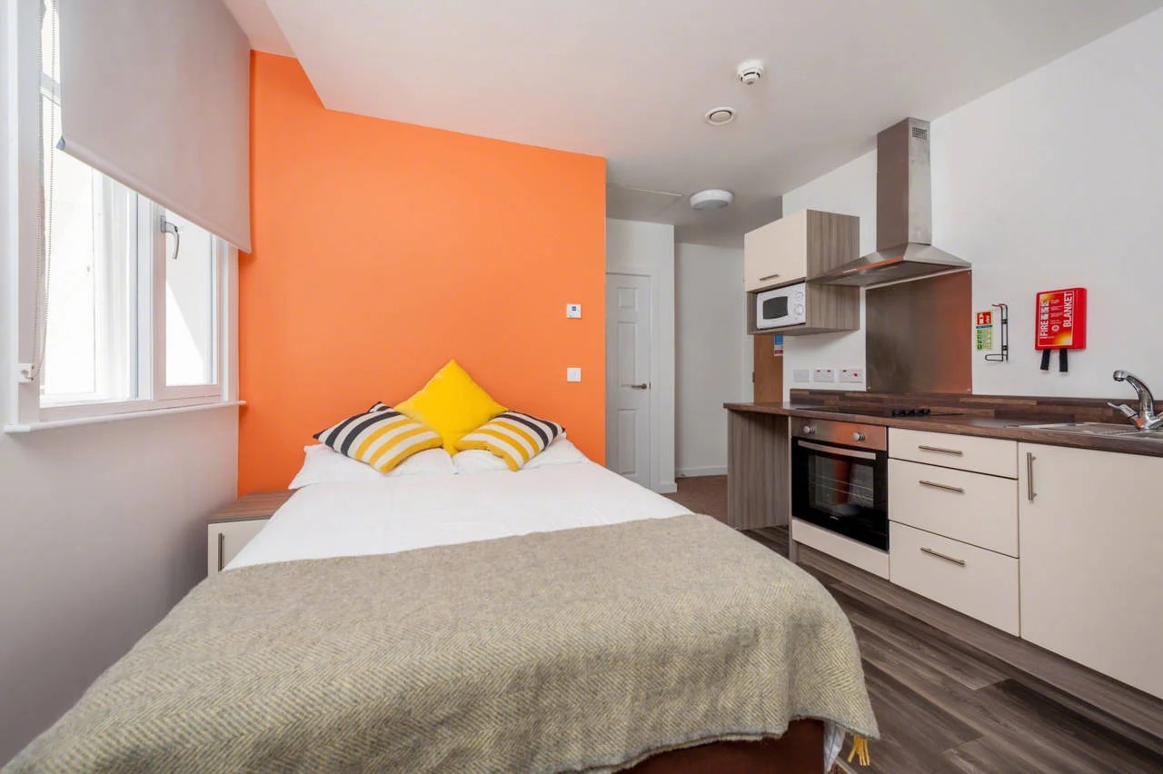 Minerva House Student Studio Flats Nottingham Xenia Students