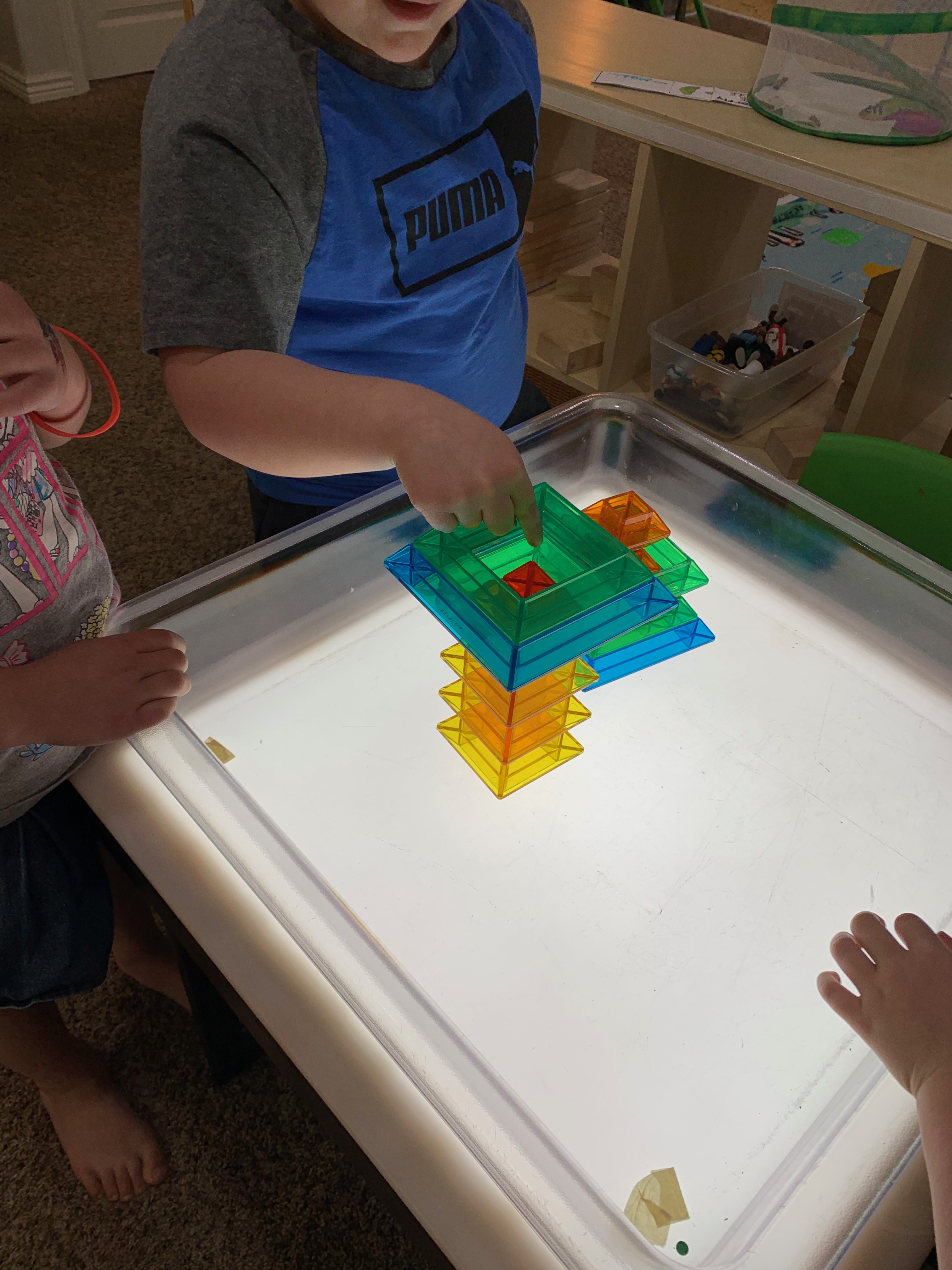 10 Entertaining Activities for Your Preschool Light Table Xiao Panda