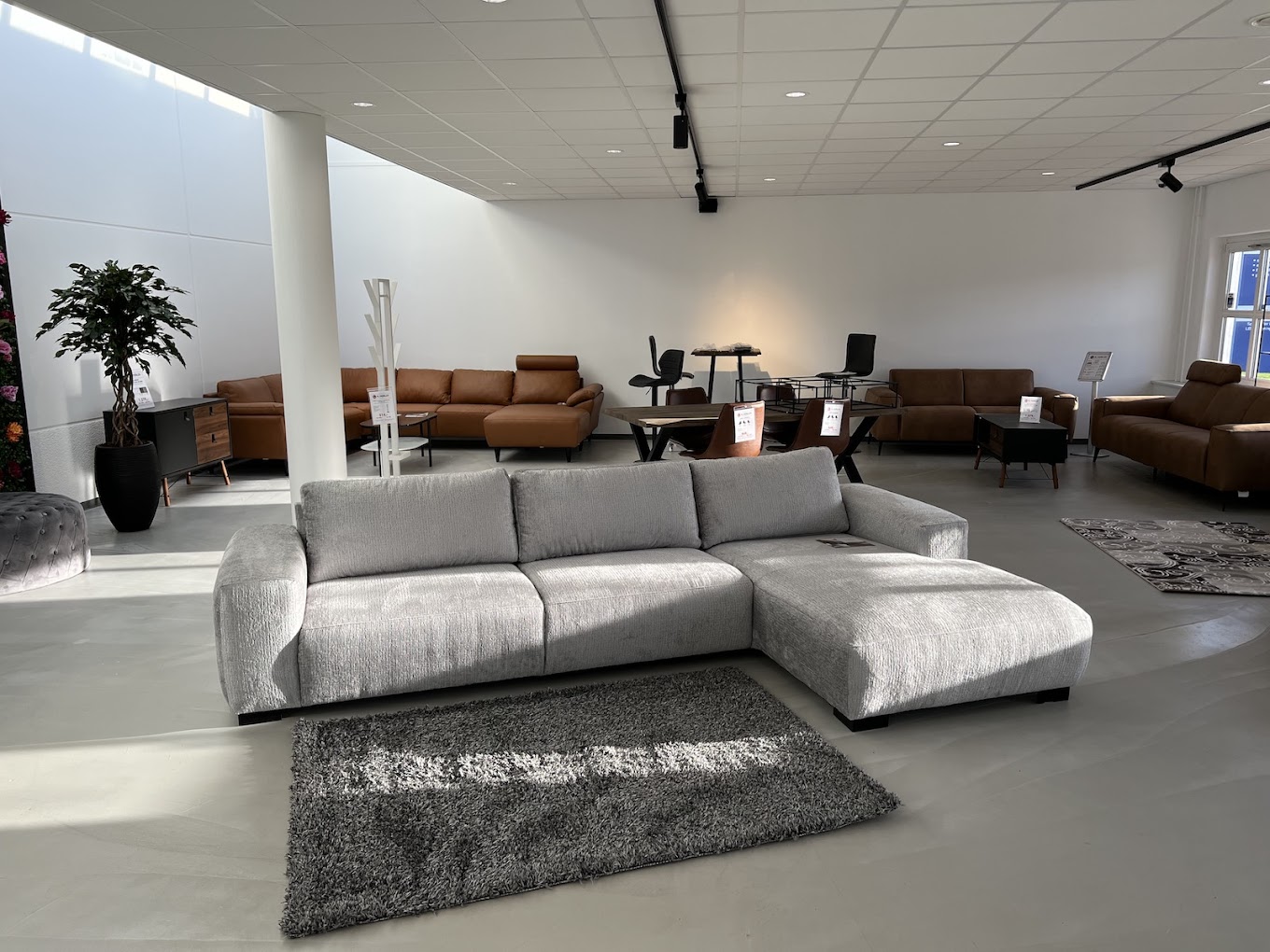 XL Møbler Hillerød Lukket