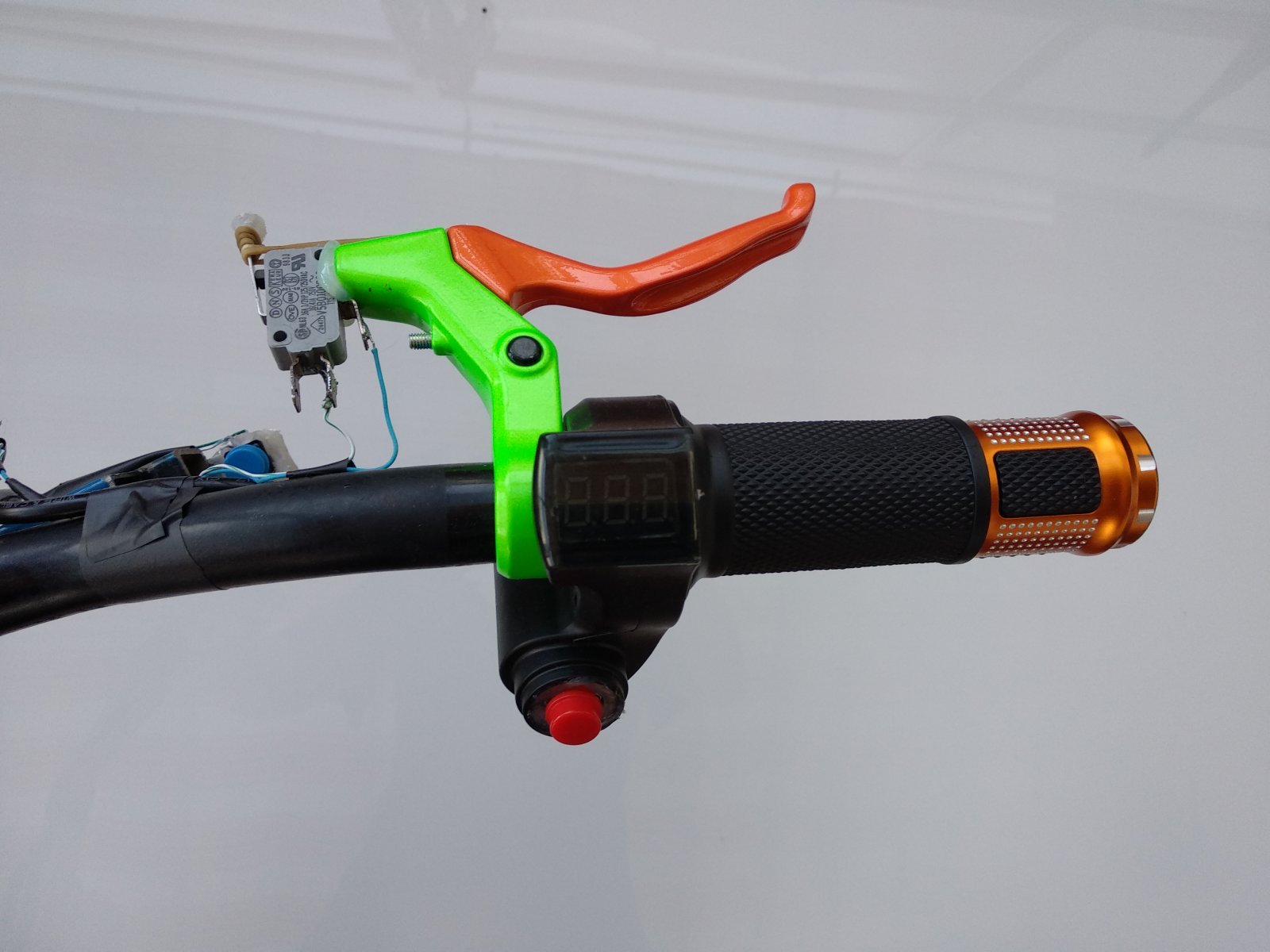 Showroom Motorbike Simulator 2DOF to Exercise bike