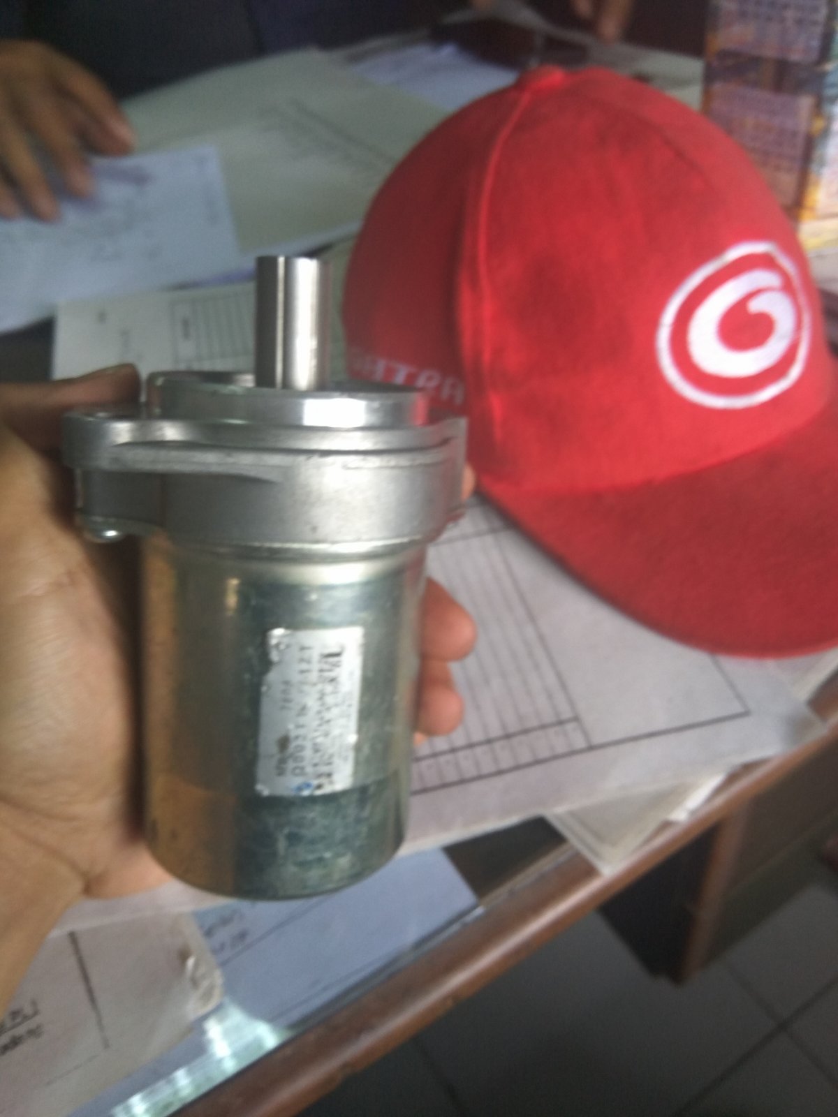 Showroom DIY force feedback steering wheel, using DC motor. based on MMOS