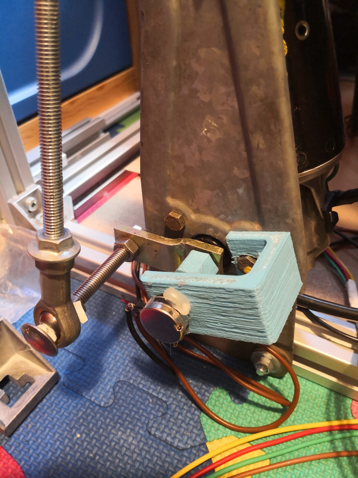 Potentiometers mounts example