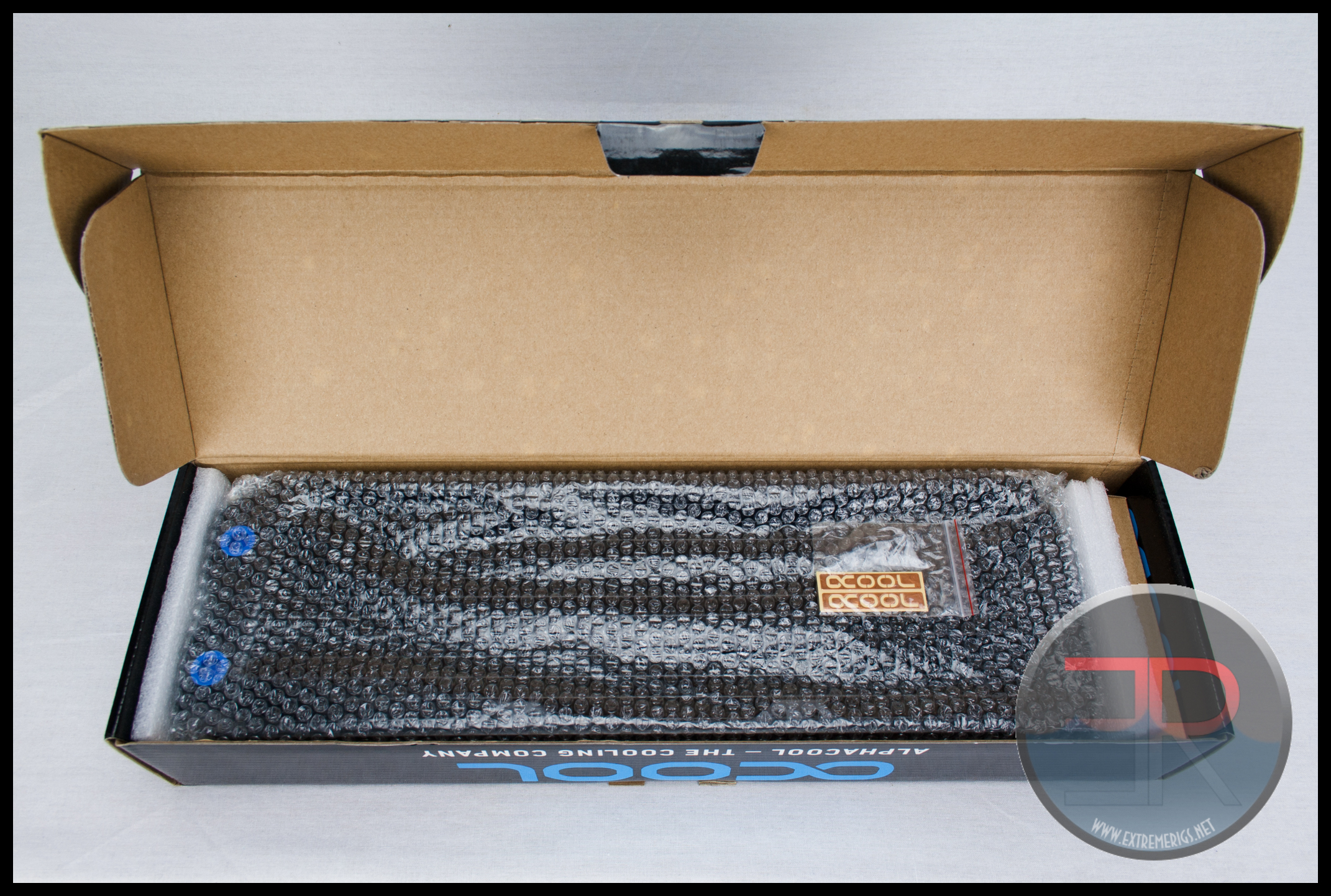 【きろ】 Alphacool UT60 360 Radiator Review - ExtremeRigs.net