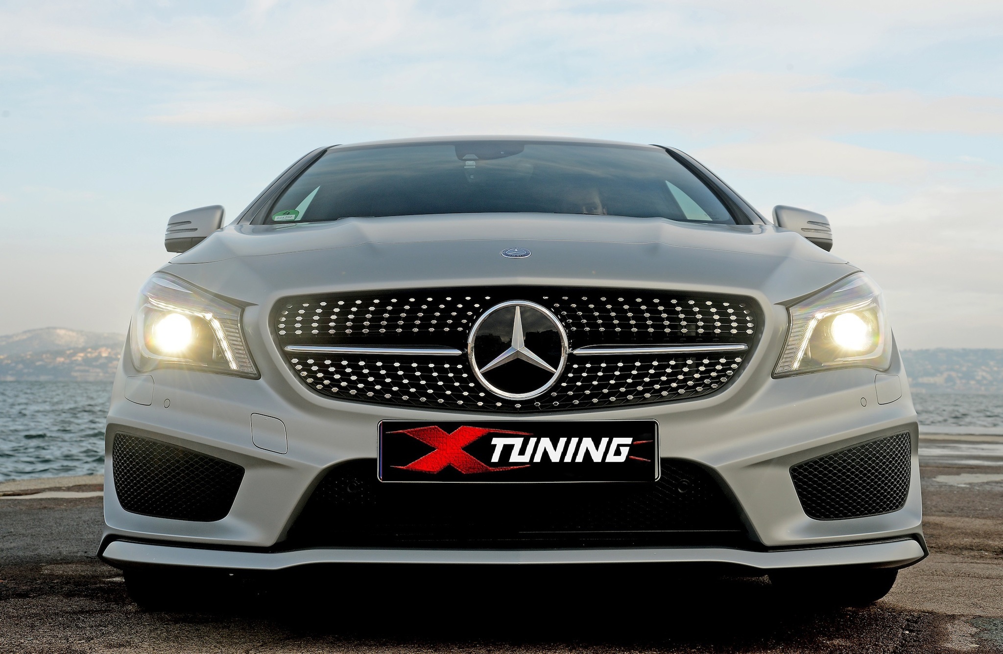 Grill Diamant Look Mercedes CLA W117 C117 CLA45 AMG CLA250