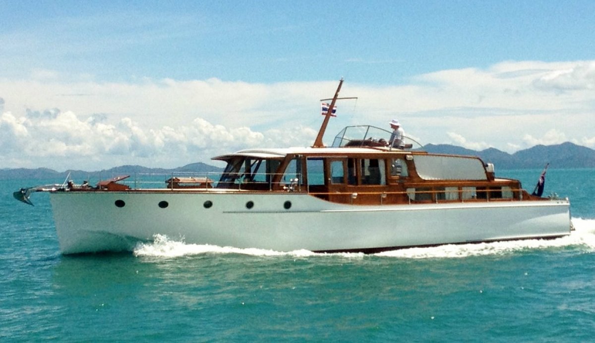 Which yacht is this from the movie "the mechanic resurrection