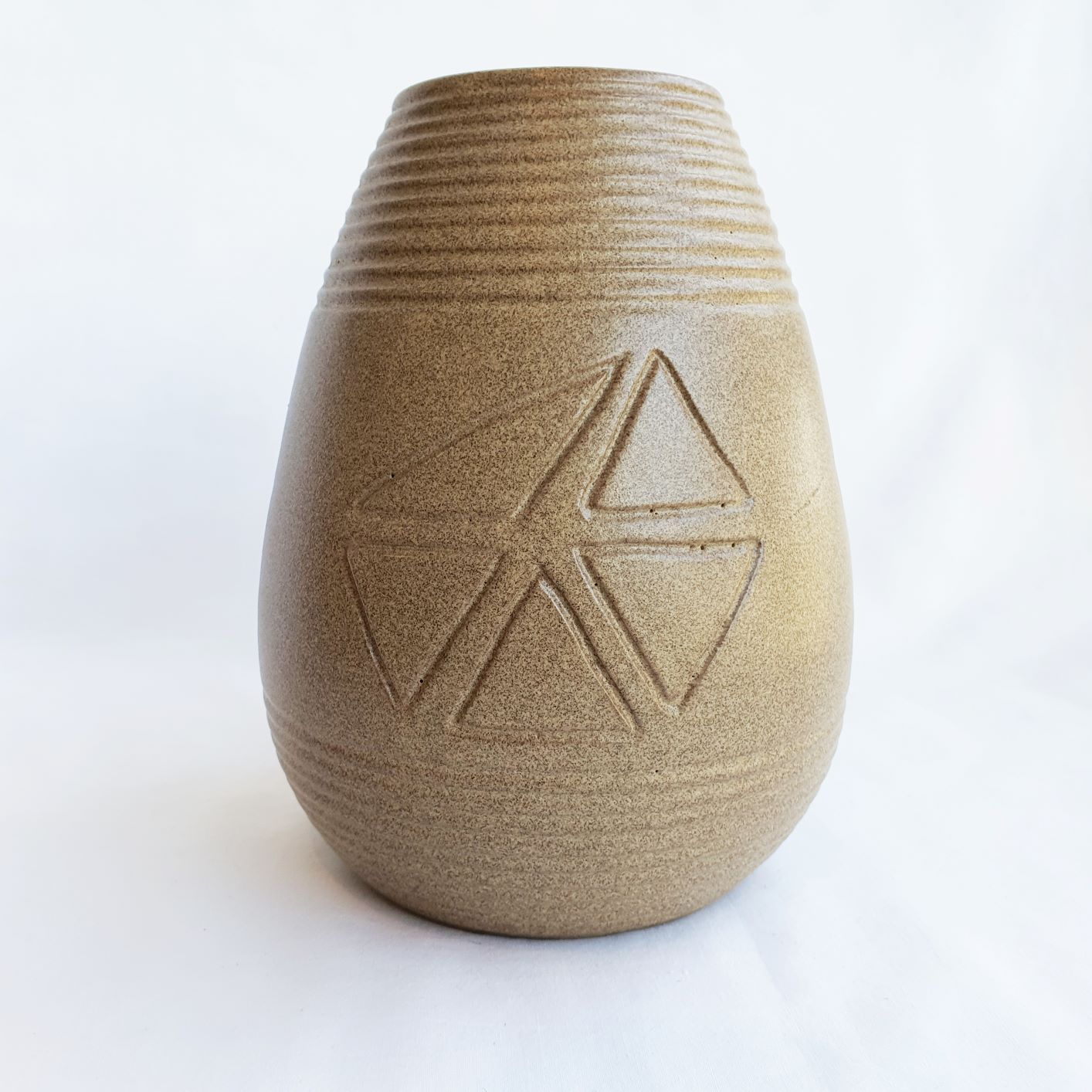 Medium Sand Vase with Diamond Ochre Symbol Wholesale YARN STRONG SISTA