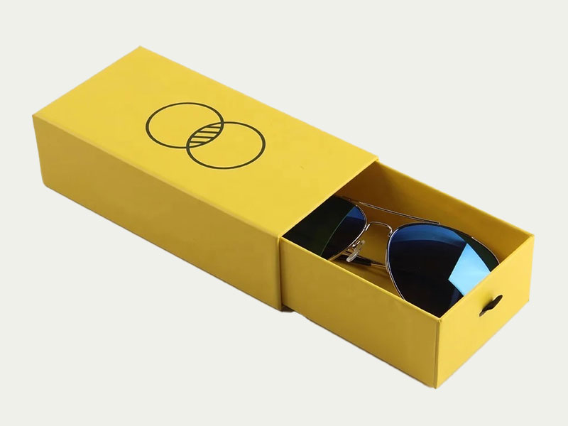 Custom Yellow Boxes Avail Free Shipping, No minimum, Design