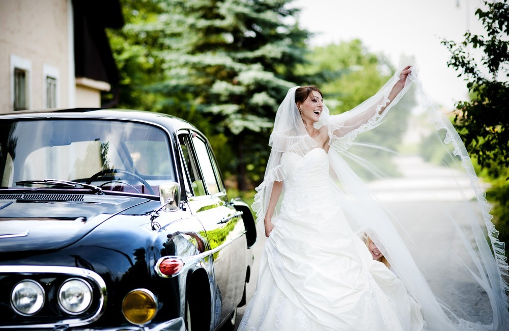 21 Stylish Wedding Transport Ideas Yeah Weddings
