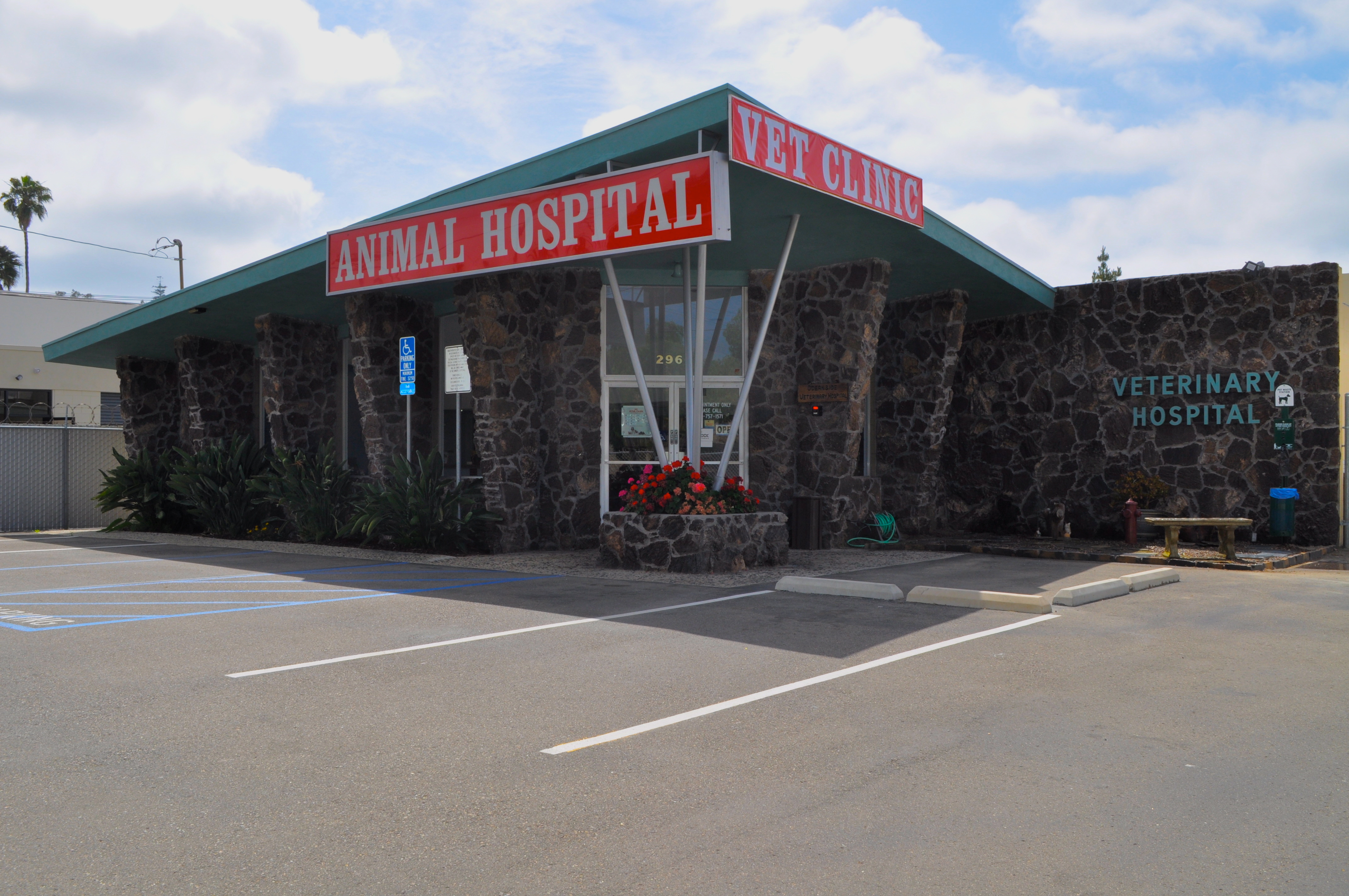 Oceanside Veterinary Hospital 2960 San Luis Re Oceanside, CA
