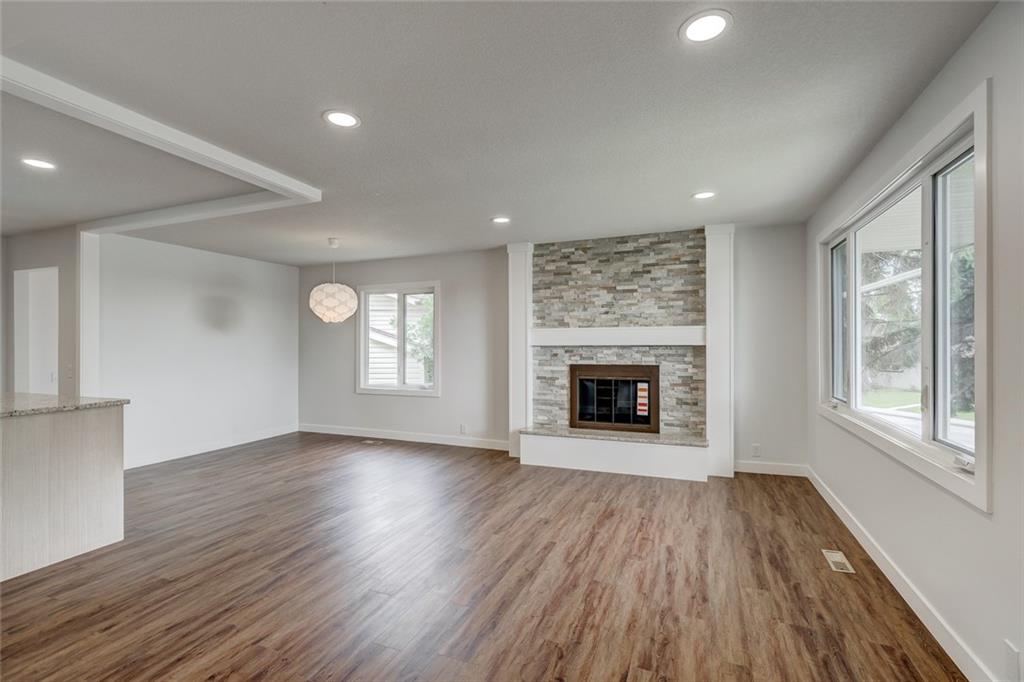 Just like New! Fully renovated 4 bdrms home in Canyon Meadows! YMK