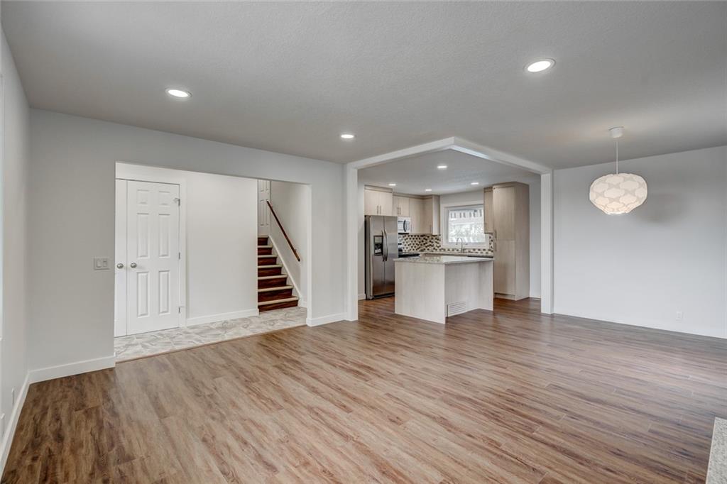 Just like New! Fully renovated 4 bdrms home in Canyon Meadows! YMK